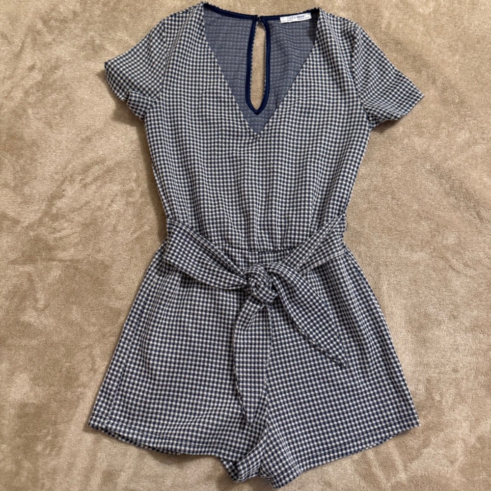 Zara Trafaluc Women Small Navy White Gingham V-Neck Tie Waist Romper